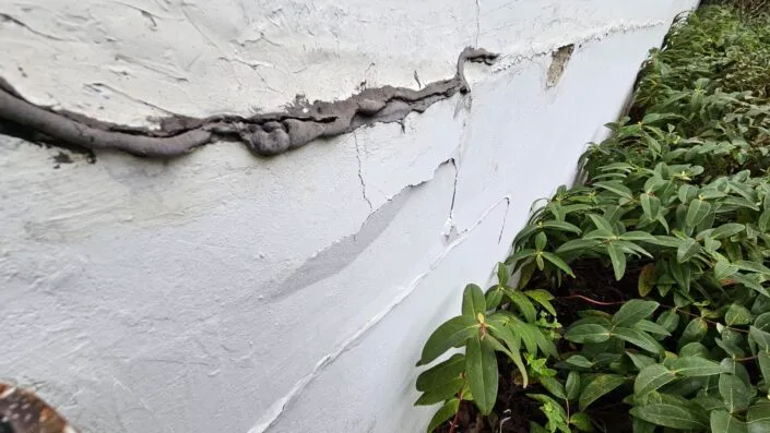 Expertise fissure horizontale en escalier infiltrante sécheresse Ain Bourg en Bresse 01