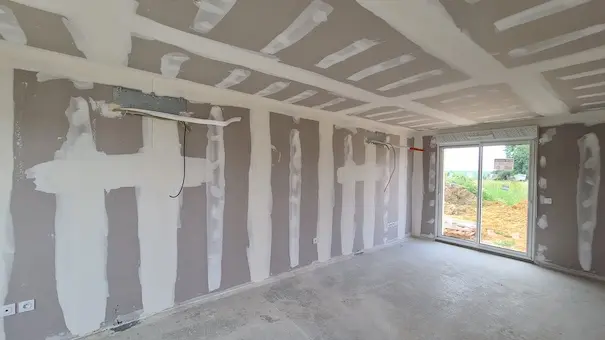 Expertise technique immobilière pour évaluer l'impact des fissures sur le prix