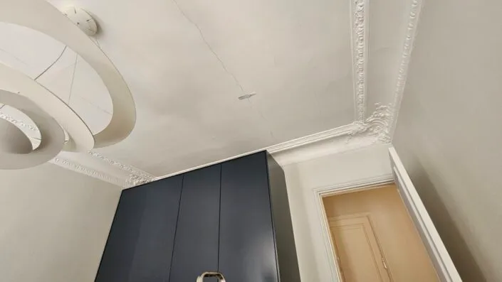 surveillance jauge fissure plafond affaissement suite travaux appartement voisin
