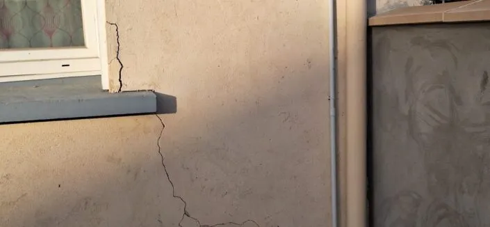 Expertise fissure oblique angle fenêtre structurelle grave Orne 61 Alencon