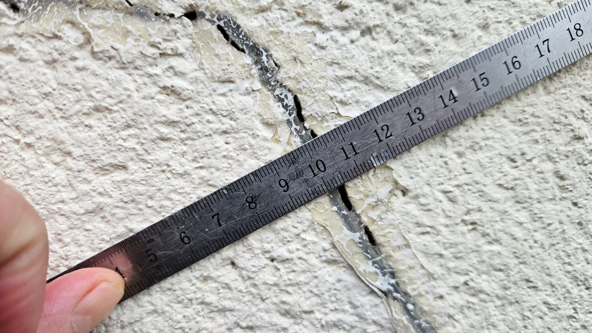 Expertise fissure diagonale façade maison sécheresse Tarn